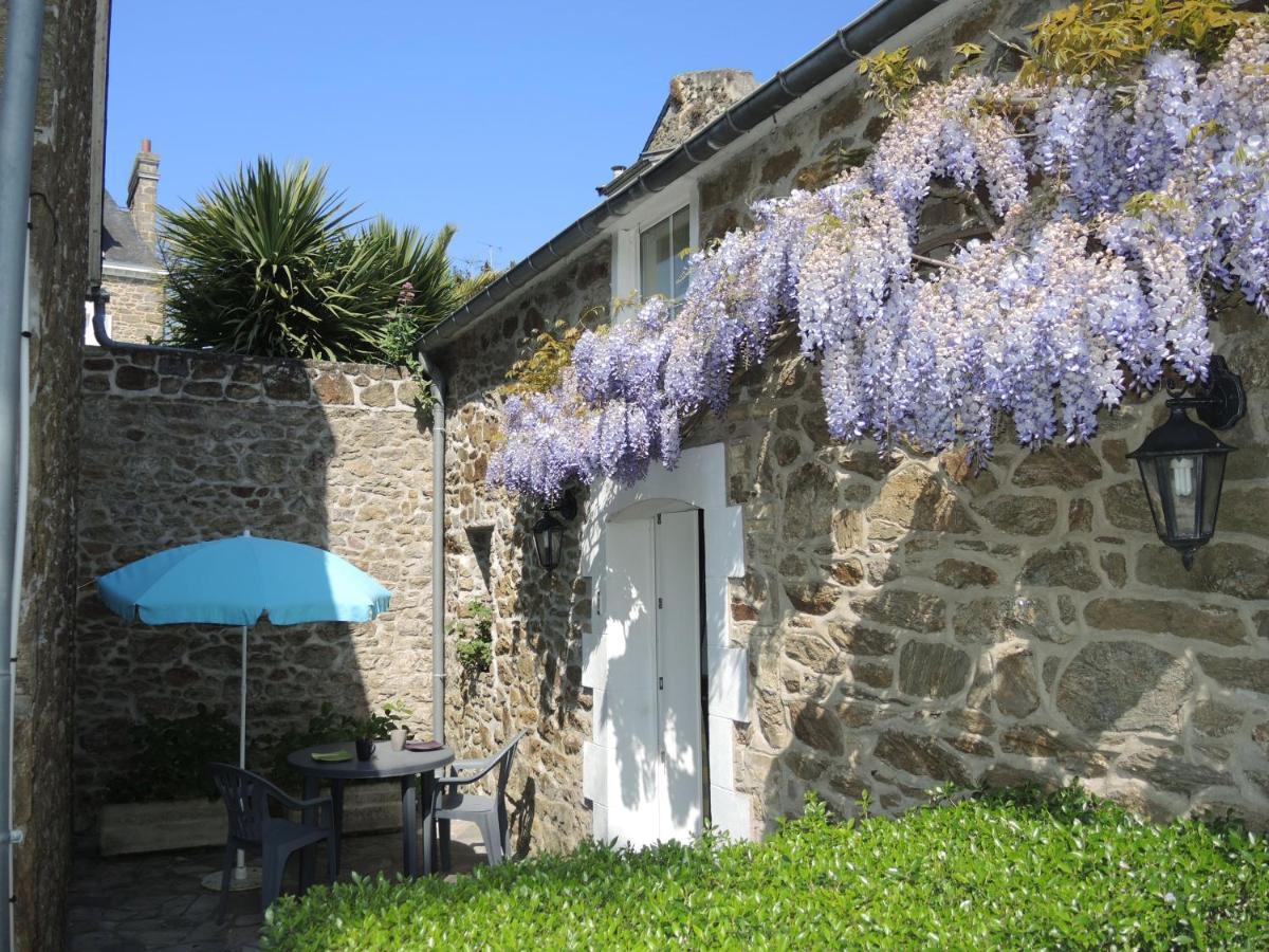 Clos de la Fontaine Dinard Extérieur photo