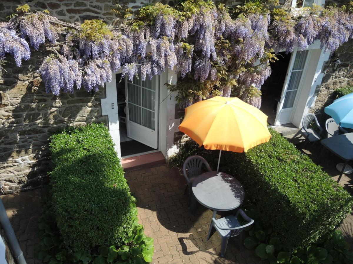 Clos de la Fontaine Dinard Extérieur photo