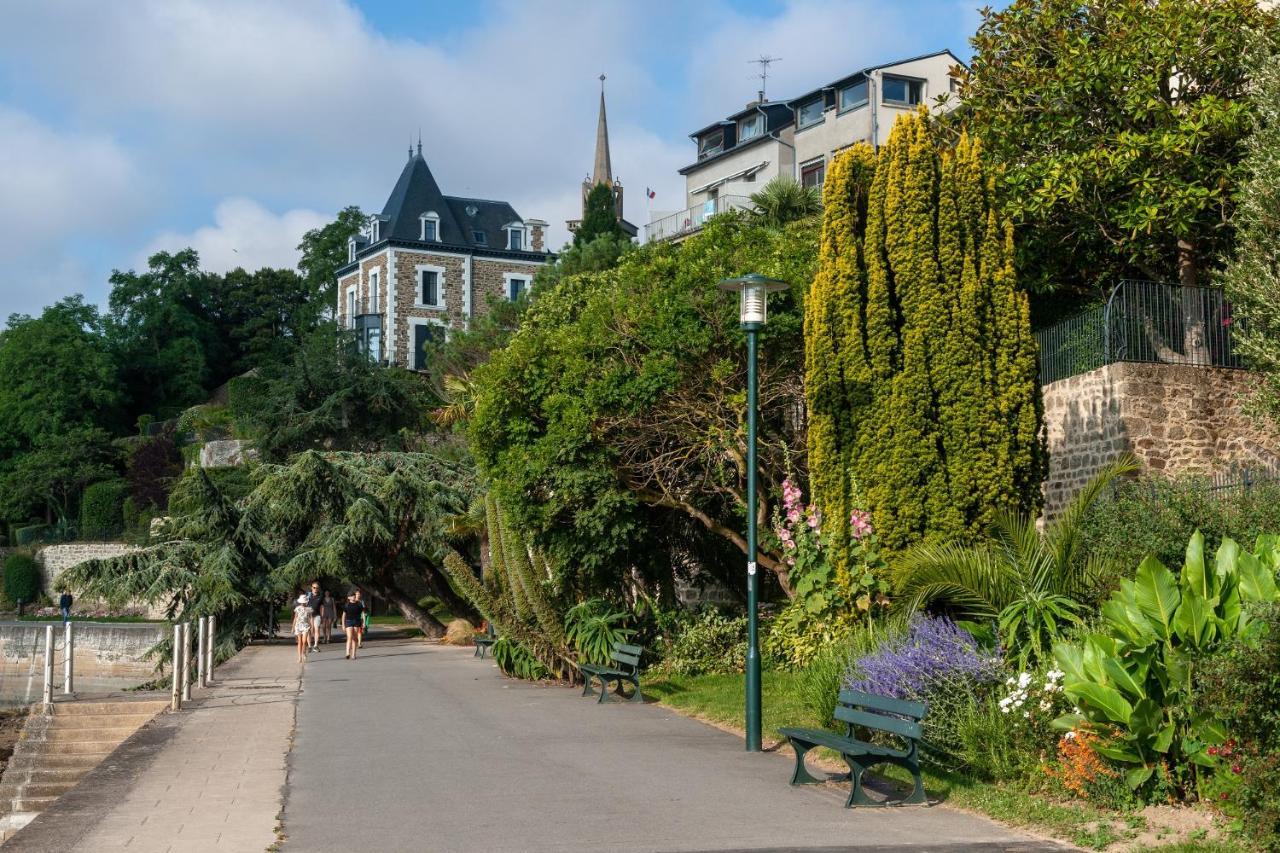 Clos de la Fontaine Dinard Extérieur photo