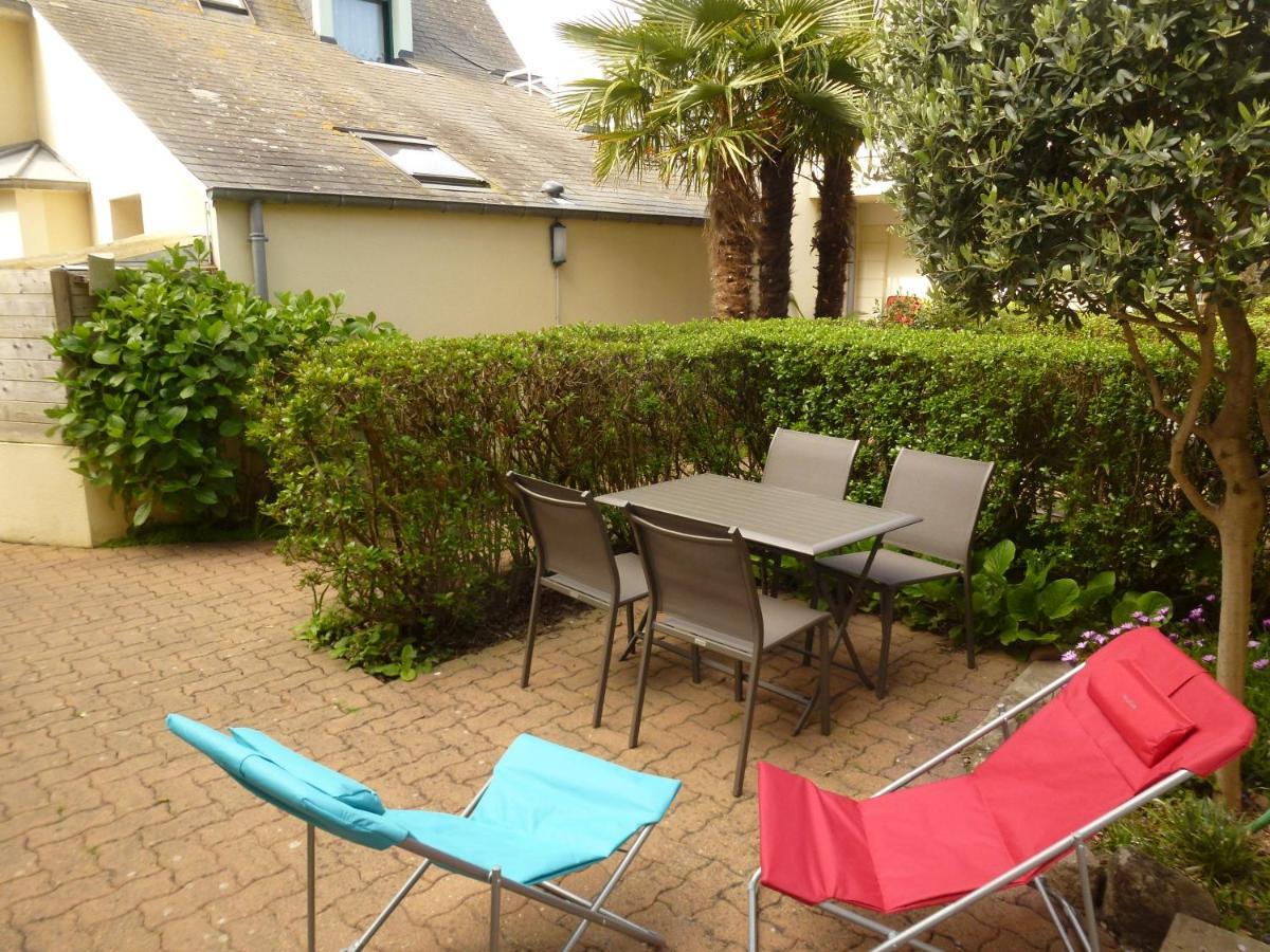 Clos de la Fontaine Dinard Extérieur photo